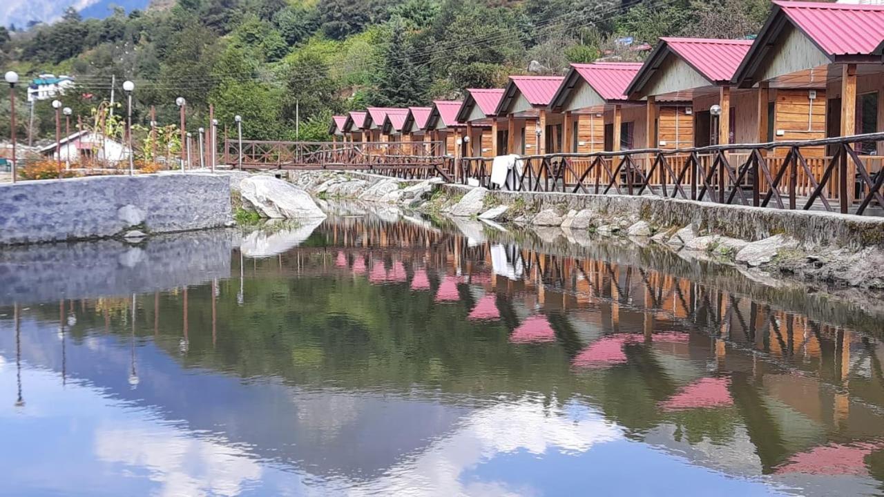 ホテルShivalaya Retreat Manāli エクステリア 写真