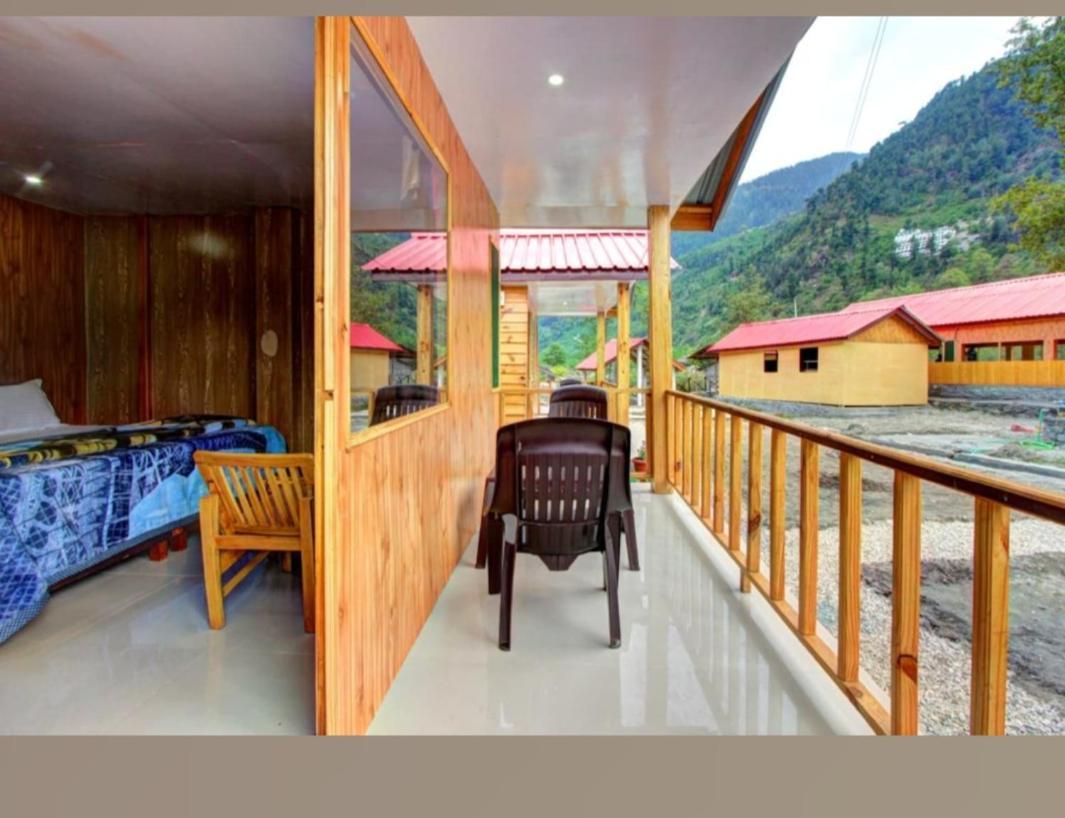 ホテルShivalaya Retreat Manāli エクステリア 写真